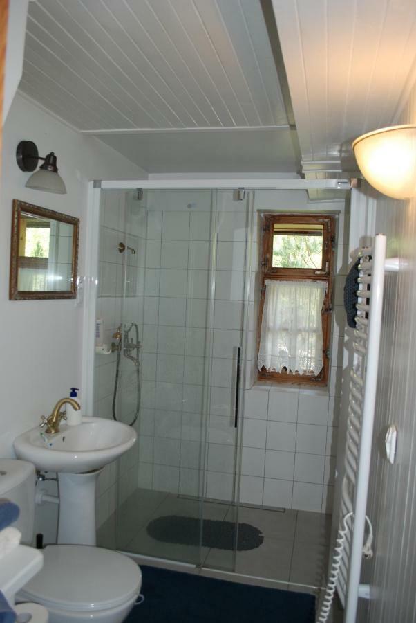 Villa Dom Pod Klonem Na Kaszubach Koscierzyna Esterno foto
